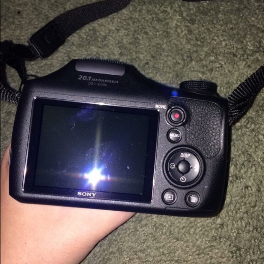 Sony digital camera - Picture 3 of 4